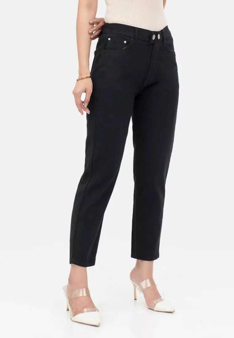 Tapared Two Button Jeans in Black
