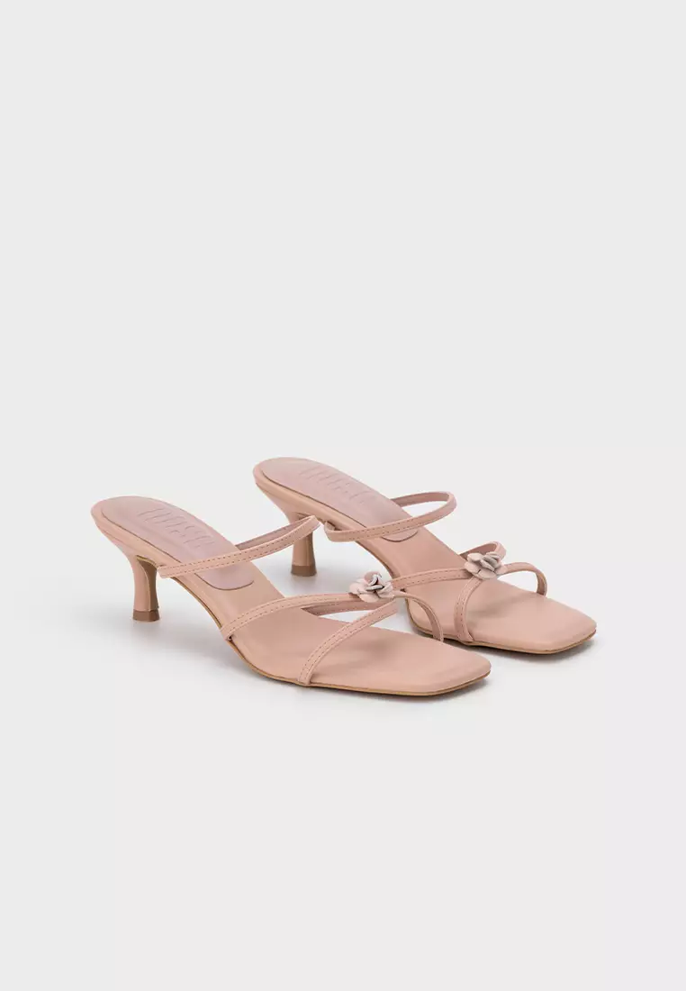 FLORAL DETAIL STRAPPY SQUARE TOE MID HEEL SLIDE