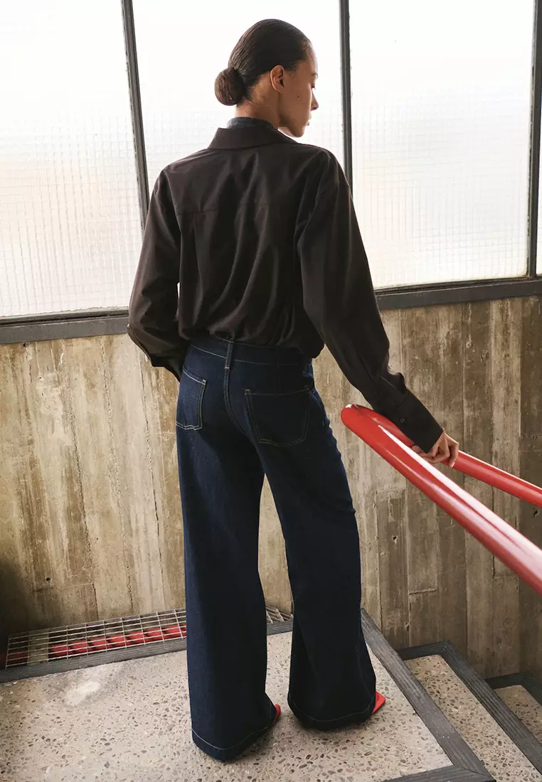 Wide Leg Mid-Rise Jeans