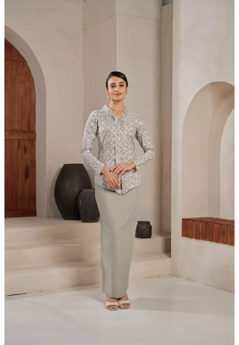 Kebaya Midi Batik Moden