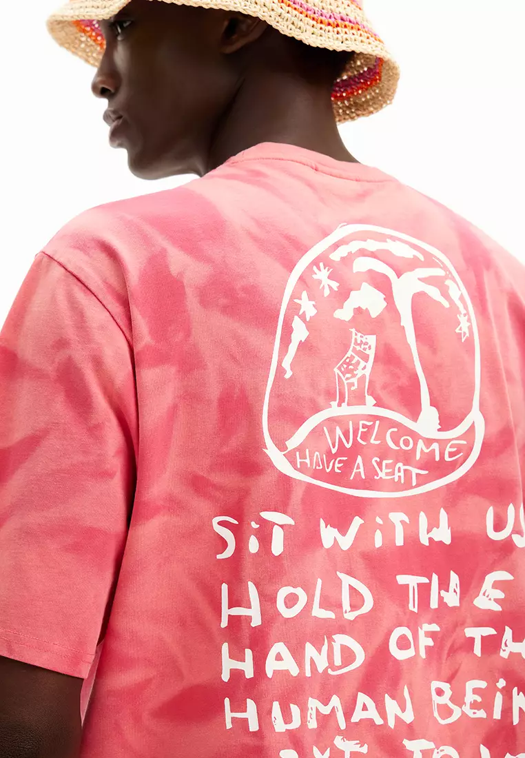 Desigual Man Printed T-shirt with gradient effect.