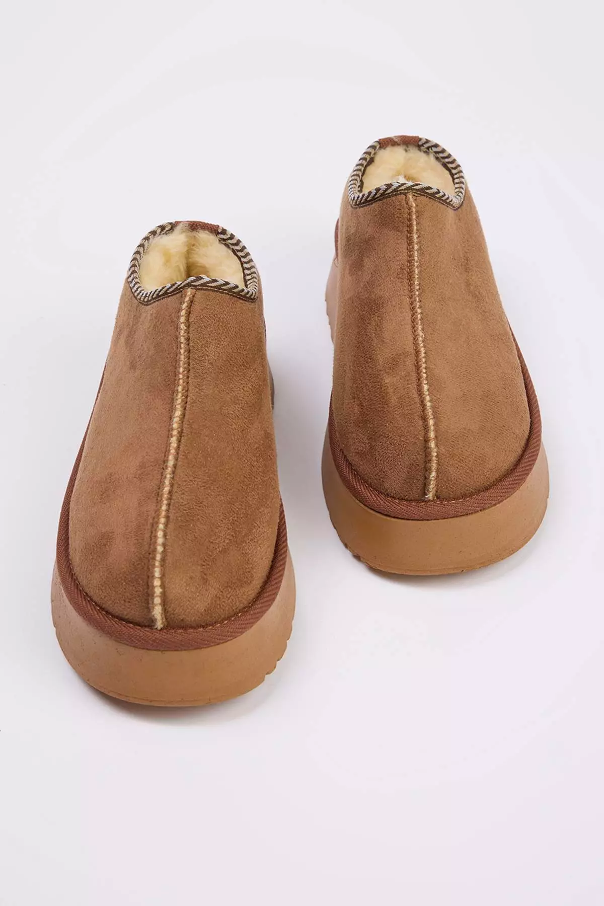 Tan Embroidery Detailed Thick Sole Women's Ankle Boots With Fur Inside Takaw26Bo00003