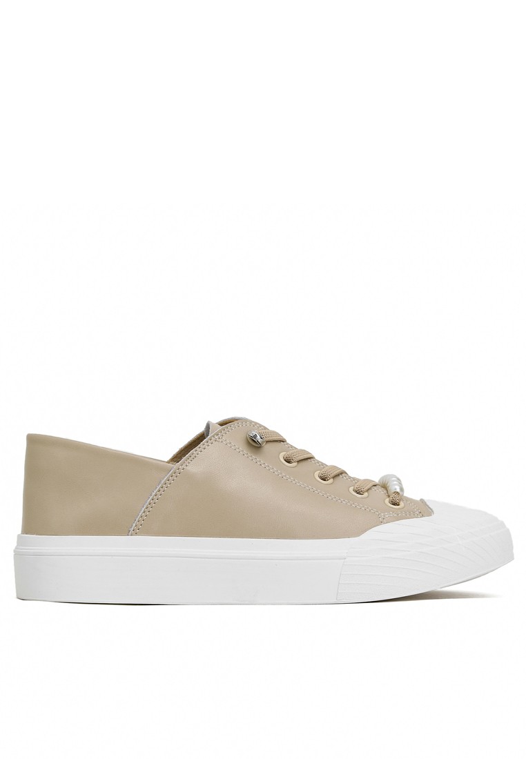 Pearl Chain Decoration Leather Sneakers TH-A5-1