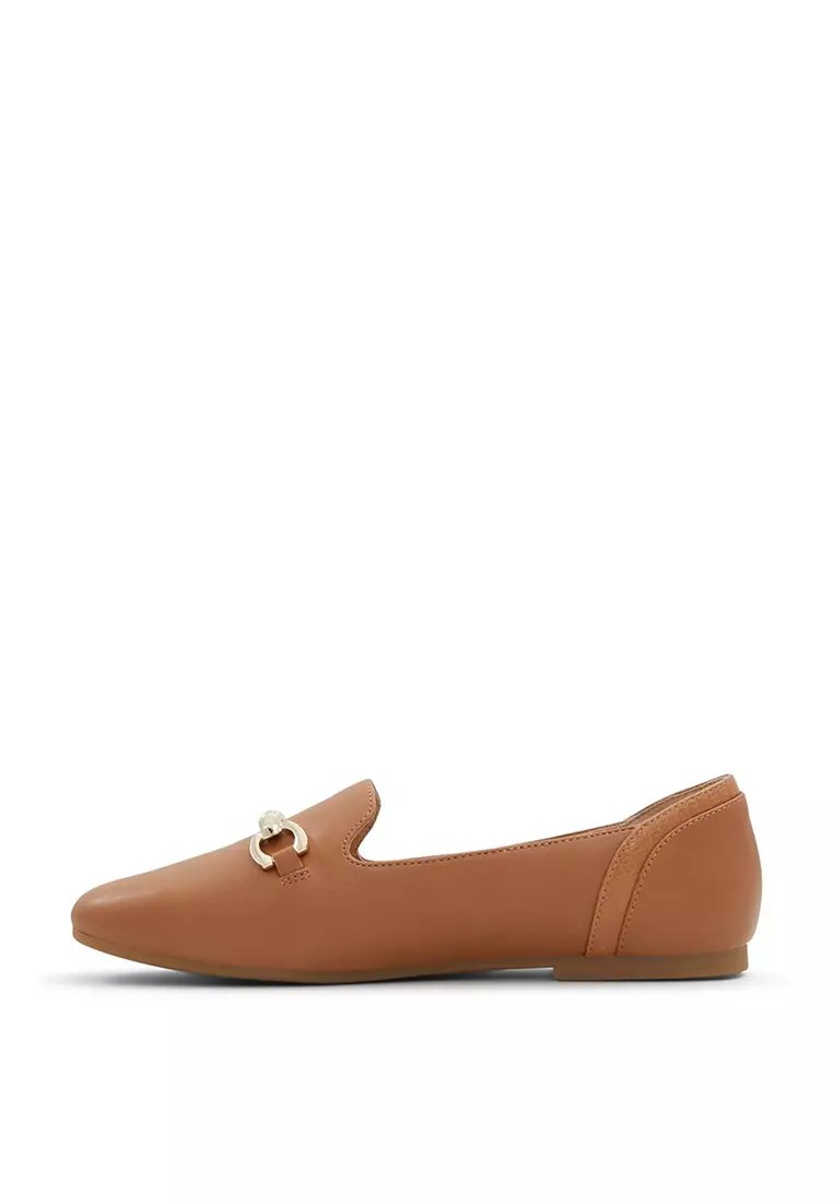 Adobreryn Slip Ons