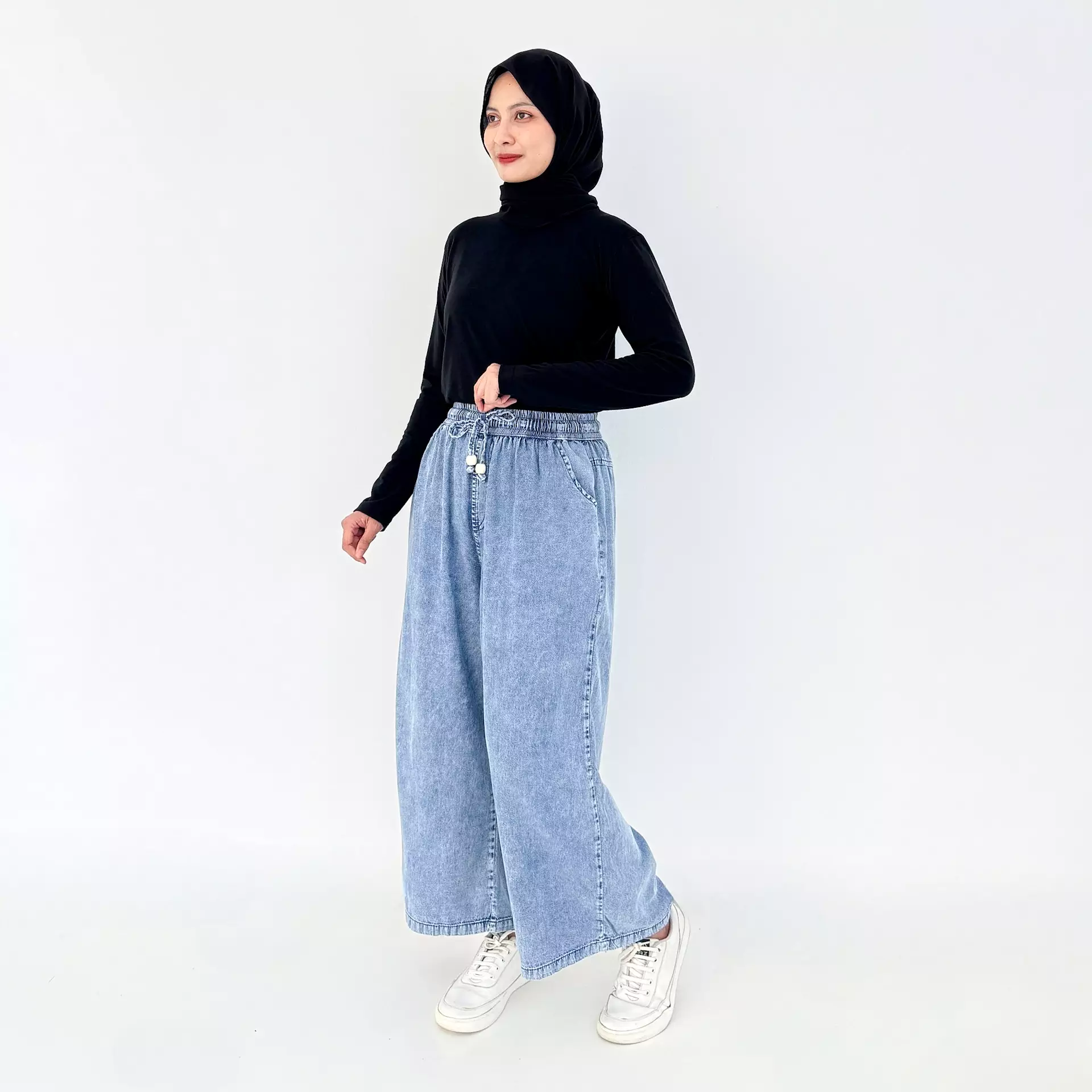 Emma Women Loose Jeans [SNOW BLUE]