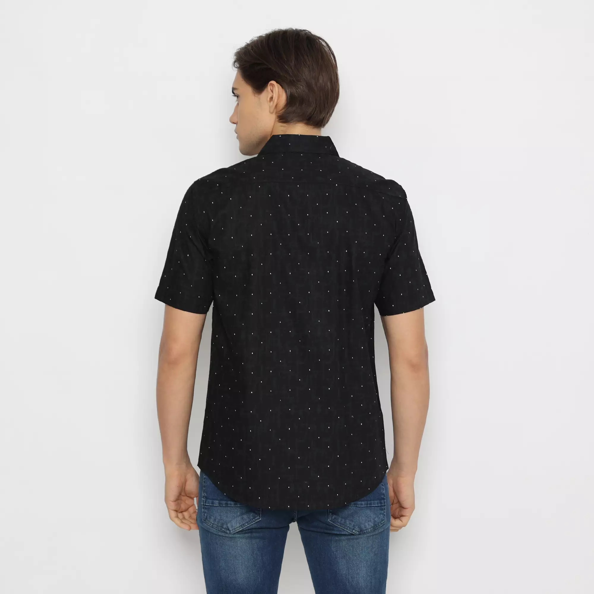 Platini Kemeja Motif Pria Lengan Pendek Hitam 132207