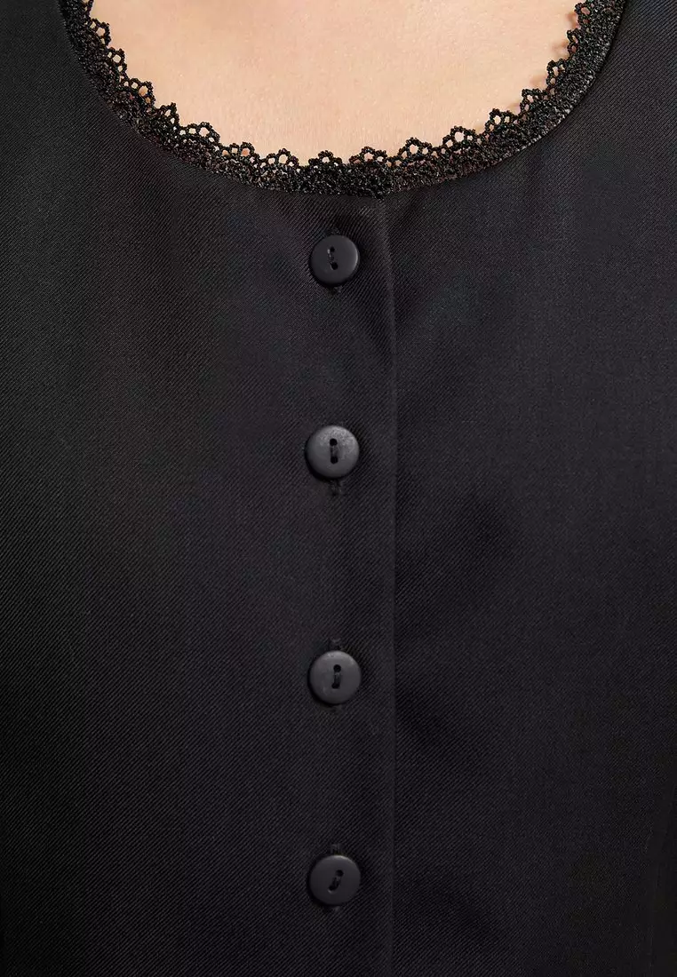 Lace Trim Buttoned Vest - Black