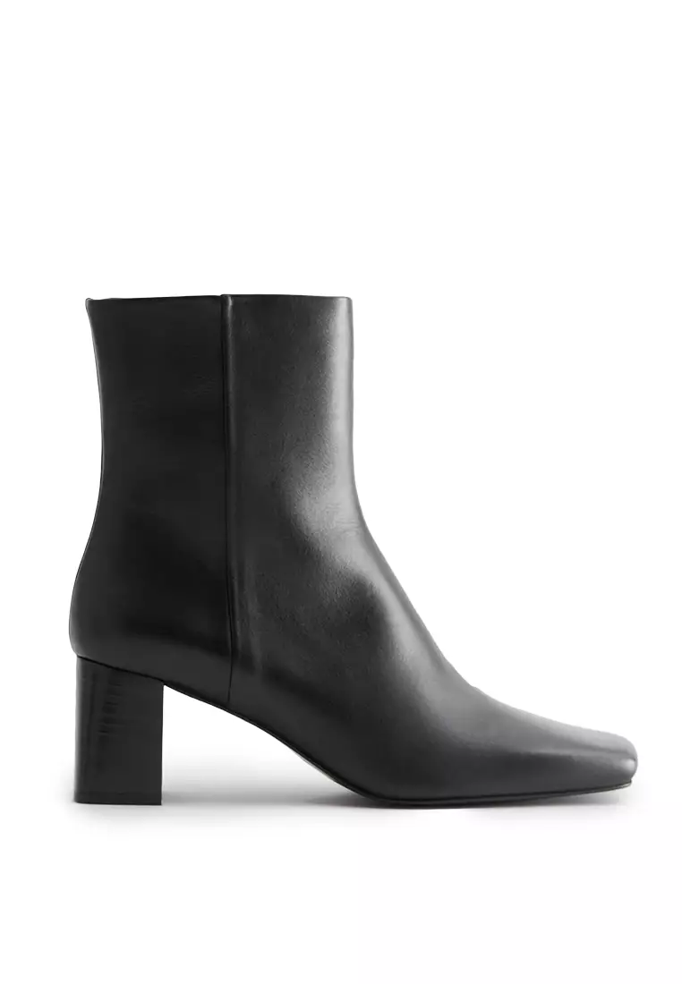 Discount on & Other Stories  shoes - SKU: Squared Toe Leather Boots