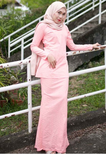 Buy Stella Kurung Modern from Kamelia in Pink only 179