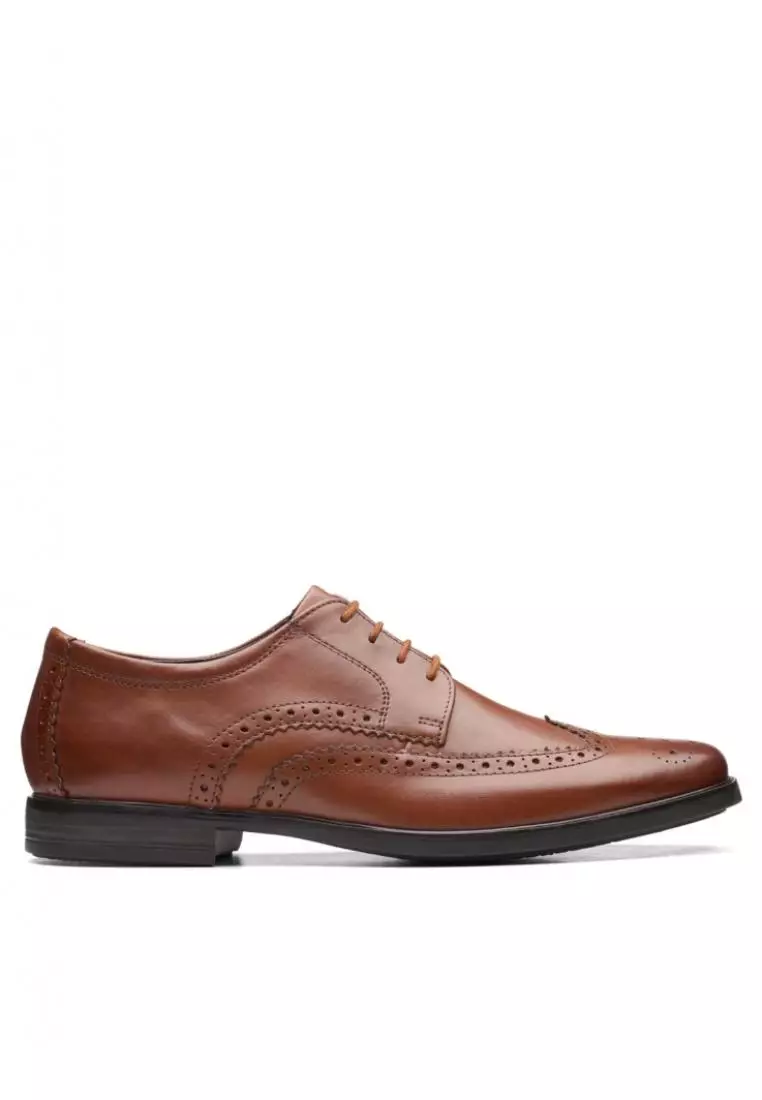 Clarks Howard Wing Dark Tan Leather Mens Shoes with Cushion Plus and Medal Rated Tannery Technology