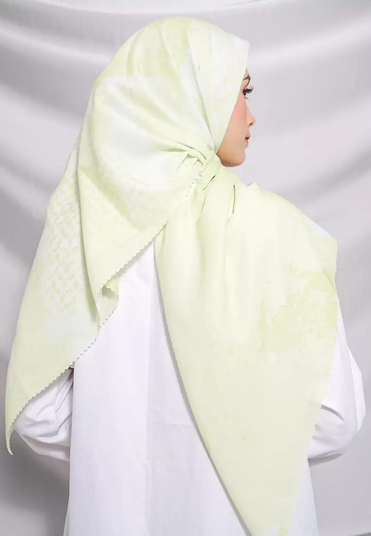 WK011 LP37F kerudung segi empat voal Penelope series nude cream