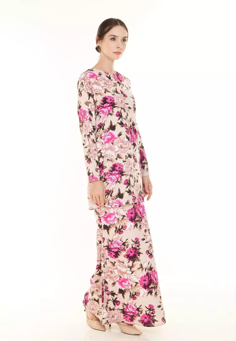 Rina Printed Kurung in Beige Pink Rose Flower