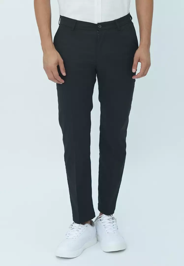Johnwin - Celana Formal Sigma Ankle Pants - Celana Panjang Pria - Bahan Katun Polyester - Slim Fit - Hitam - F.1024.006.110.C