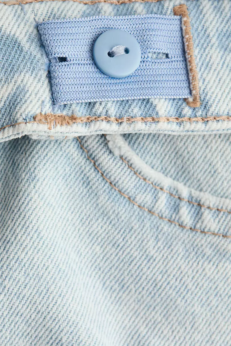 Loose Fit Jeans