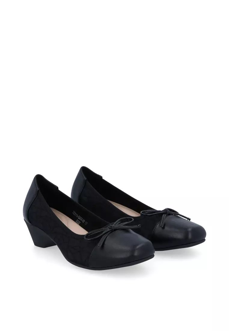 Black Stand By Me Pumps