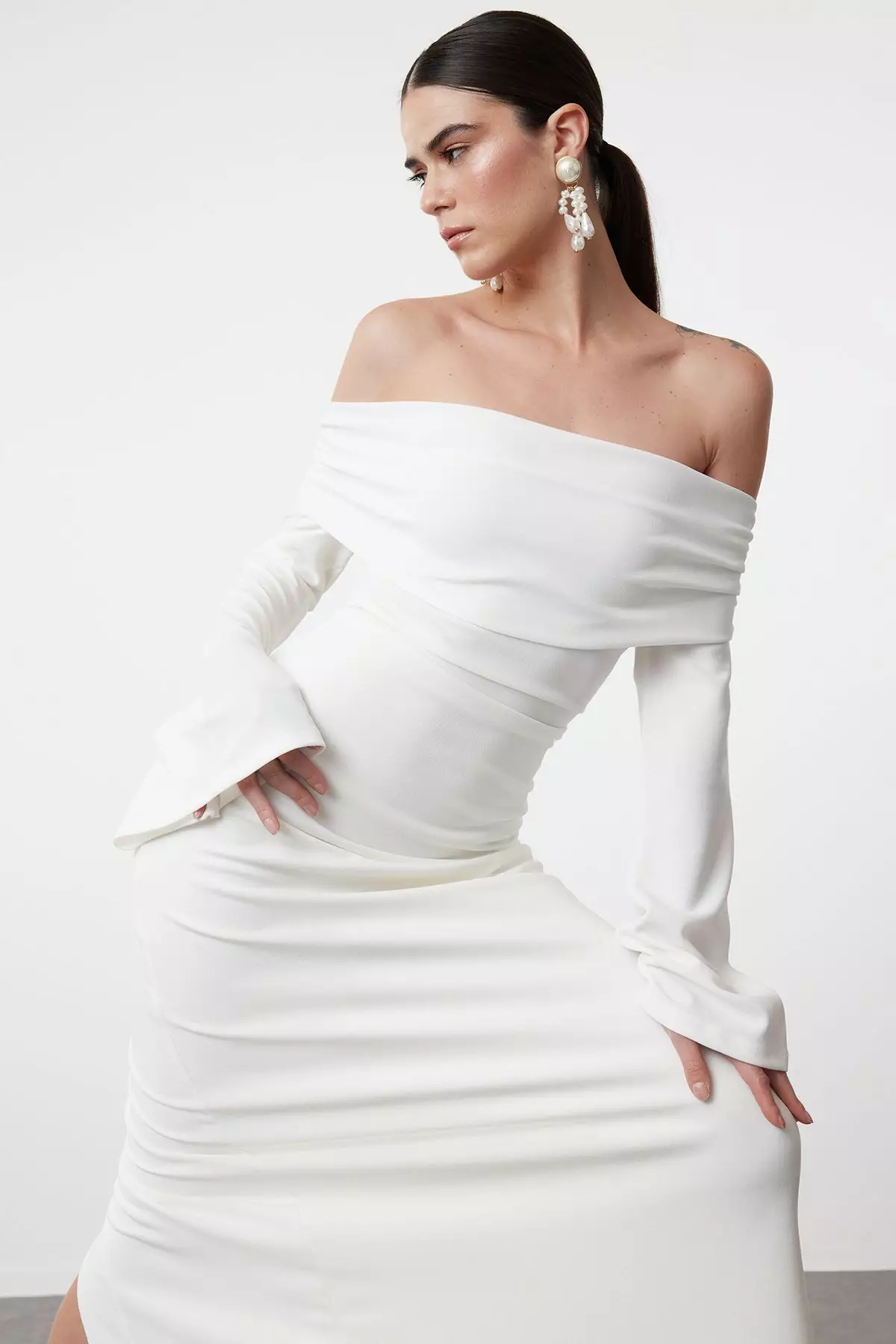 White Carmen Collar Knitted Long Elegant Evening Dress TPRSS24AE00204