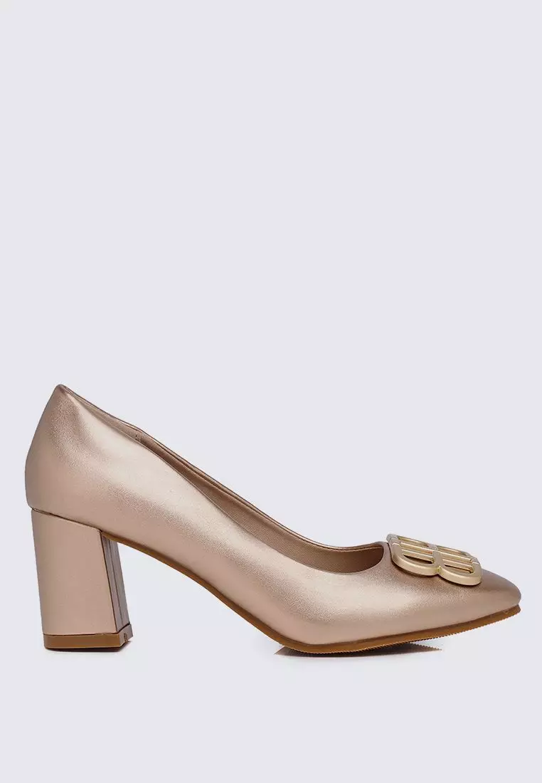 Gold shoes new arrivals wide