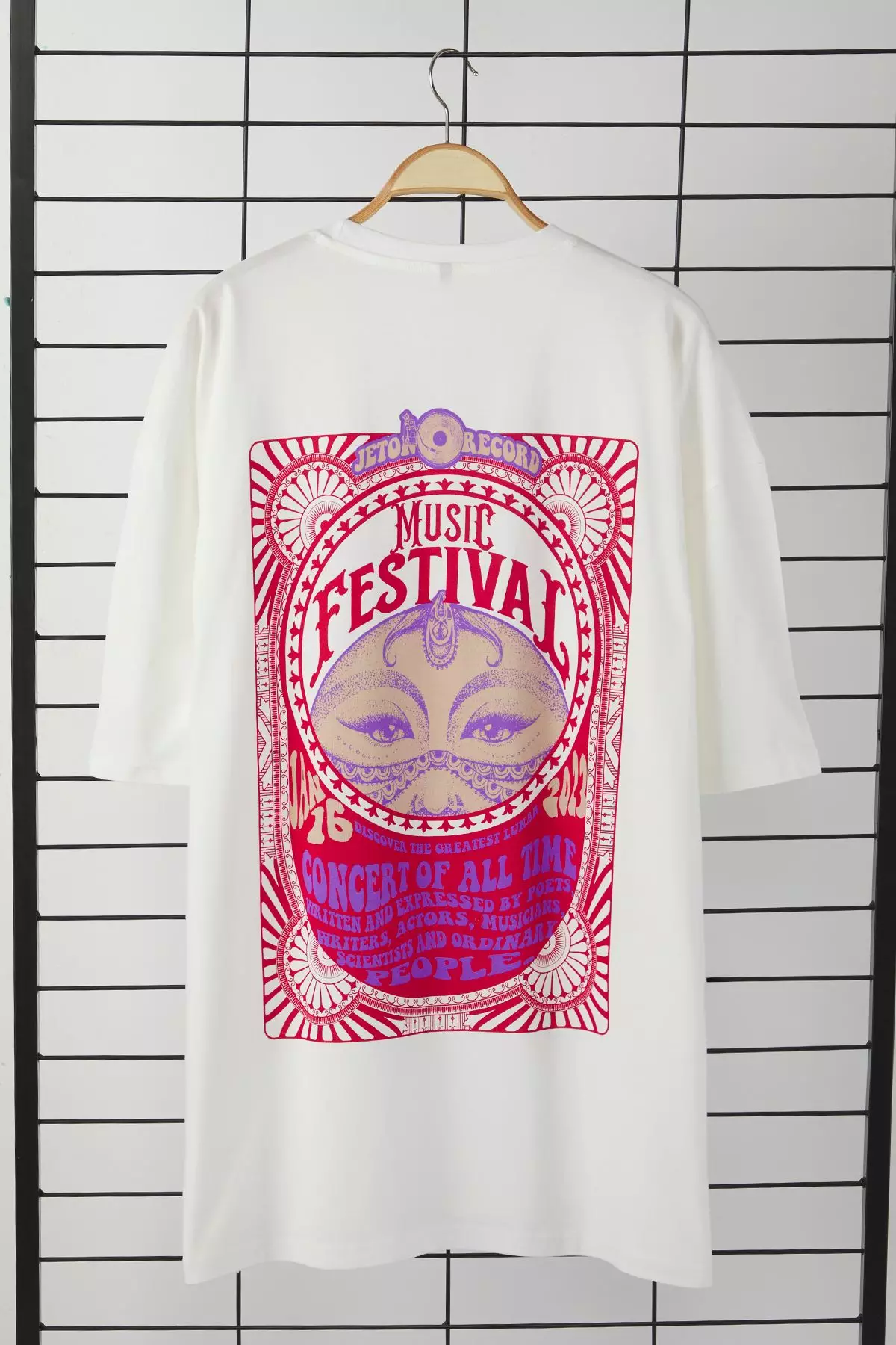 Oversize/Wide Cut Ethnic Back Print T-Shirt