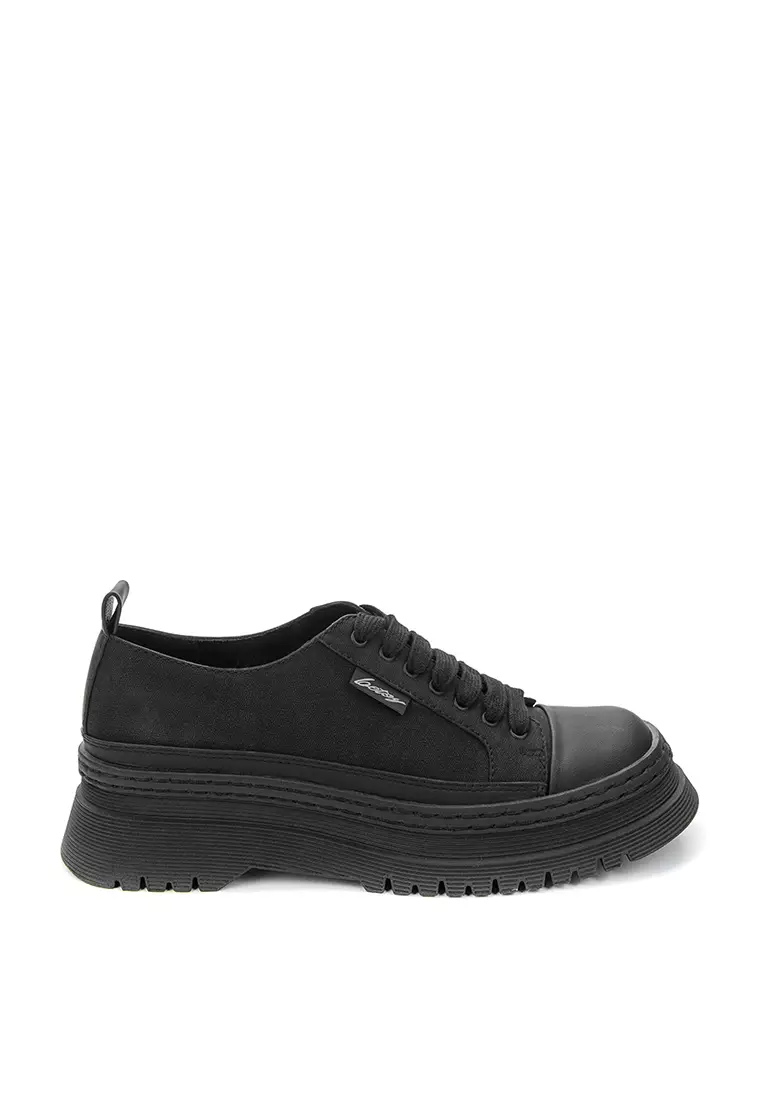 Discount on Betsy  shoes - SKU: Laura Lace Up Shoes