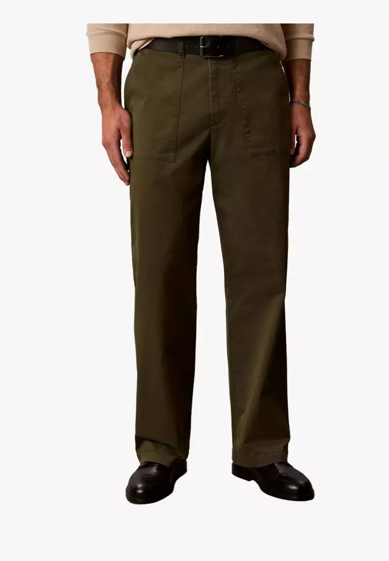 Jual Calvin Klein Calvin Klein - Baggy Utility Chinos Original 2026 ...