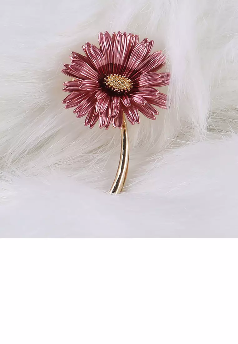 Fashion and Elegant Plated Gold Red Daisy Brooch