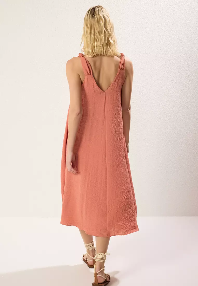 Pink Relaxed Cut V Neck Midi Woven Dress TWOSS23EL00882