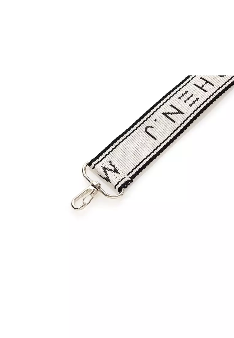 Basic Signature F Strap