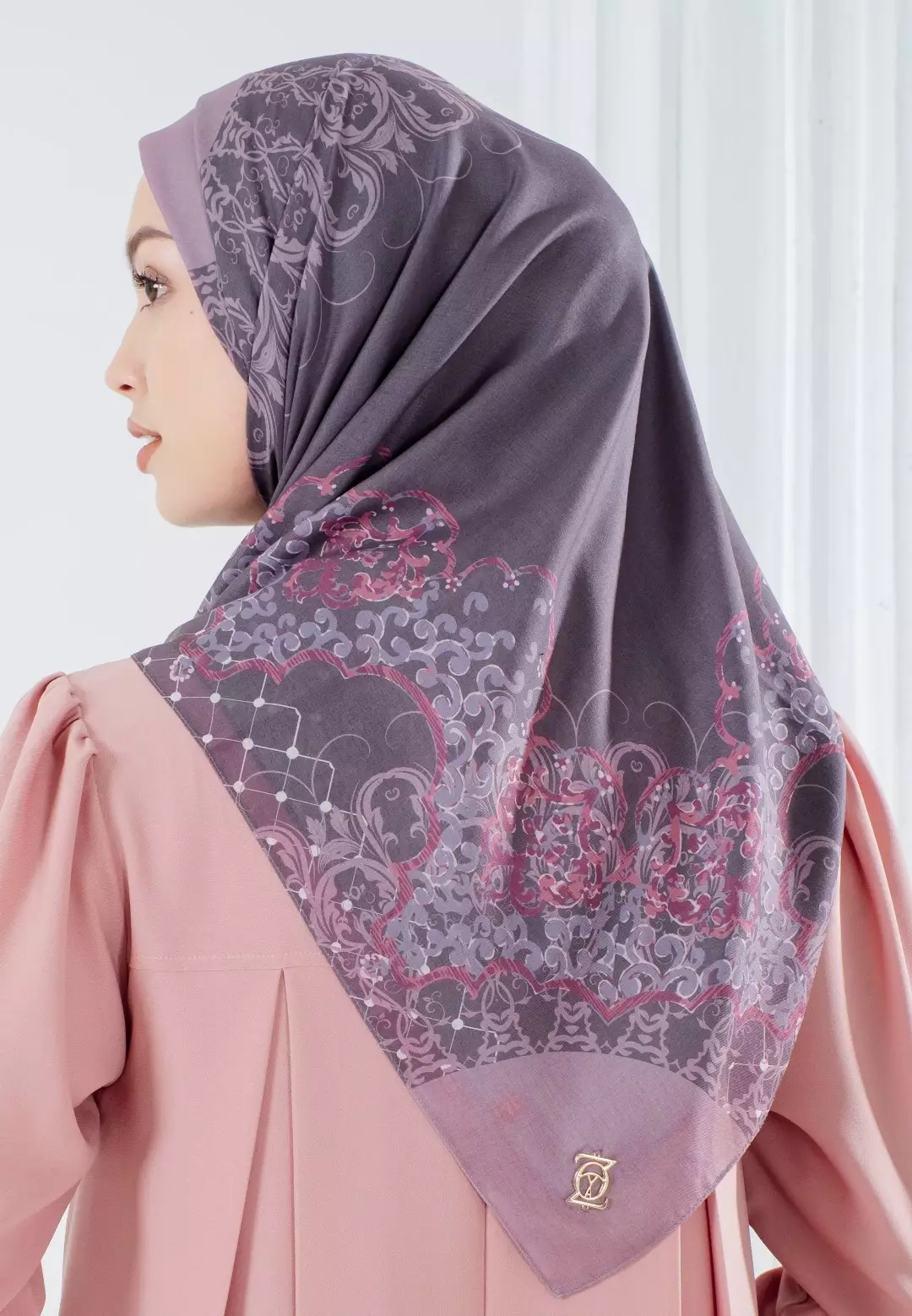 FUGY Scarf Maroon - Kerudung Hijab Segiempat Motif With BOX - Bahan Voal Premium - Ukuran 115x115