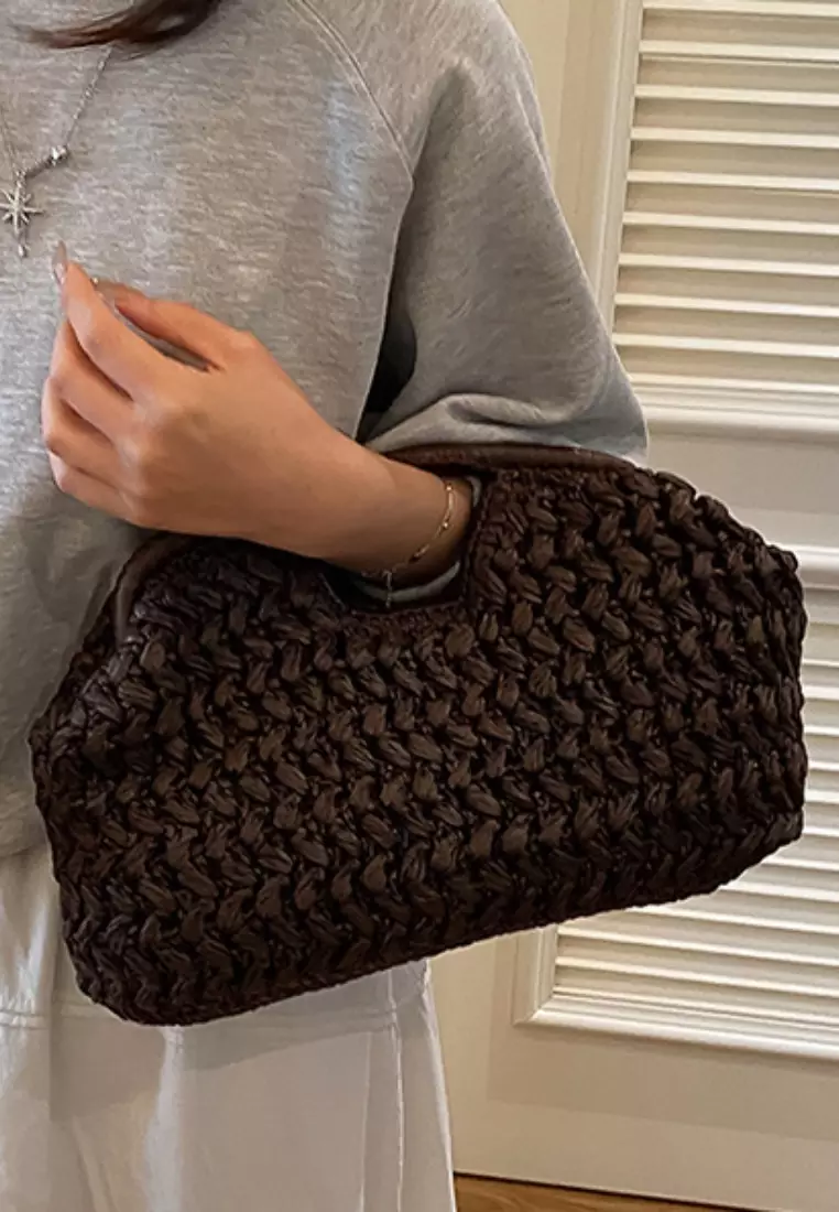 New hand-woven tote bag CA26041058BW