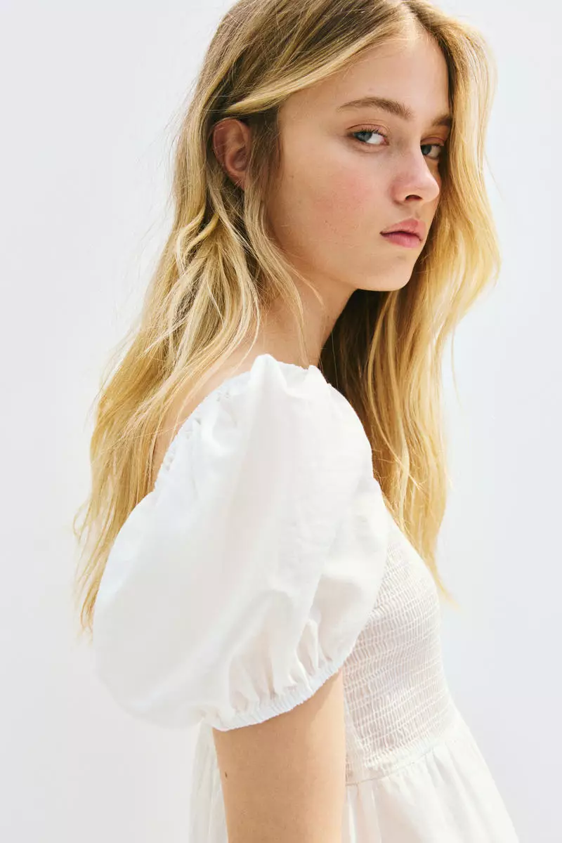 Puff-sleeved cotton dress