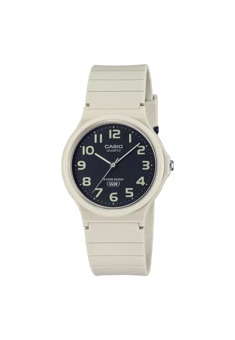 Casio quartz resin clearance casual watch