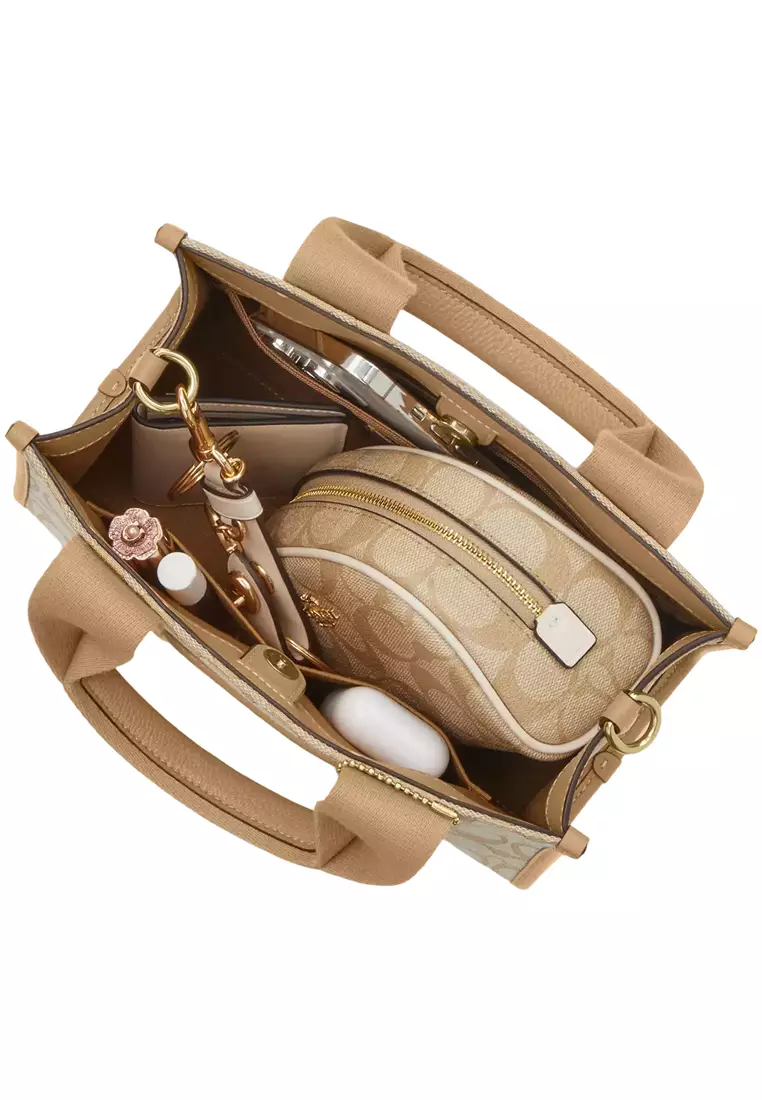 Smith Tote Bag 24 In Signature Jacquard - Light Khaki Multi CAR78