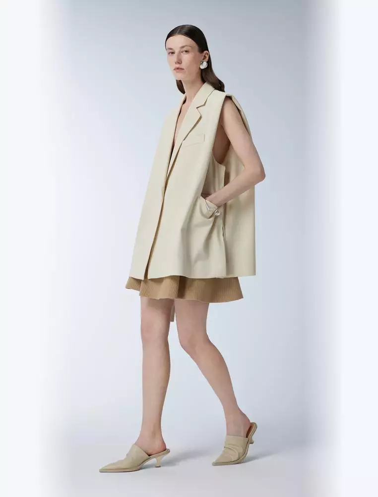 Solid color temperament mid-length vest