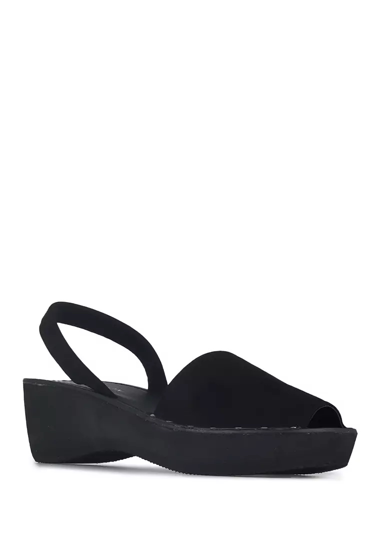 Kenneth cole reaction women's sales fine glass platform wedge sandals