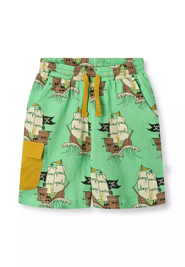 Shorts with pirate ships