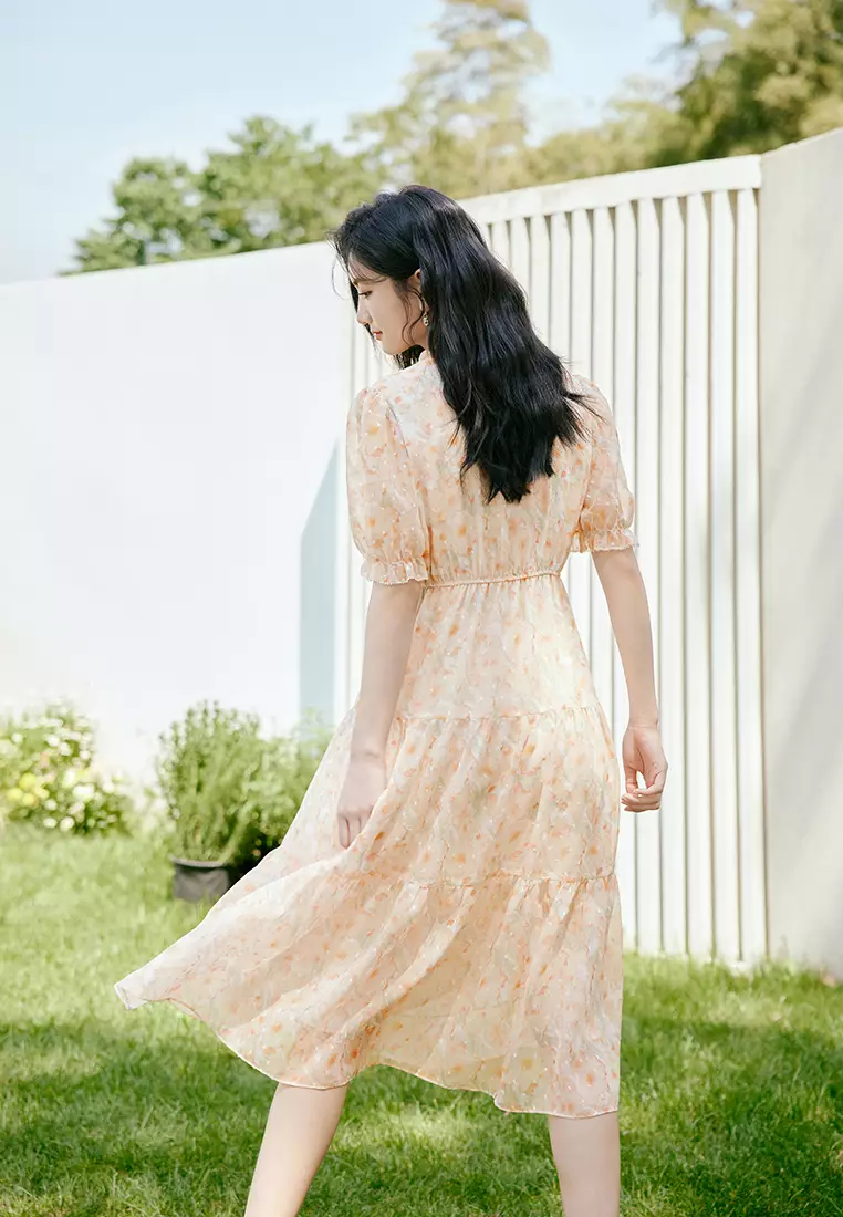 Ruffled Sleeve and Collar Tiered Floral Midi Dress