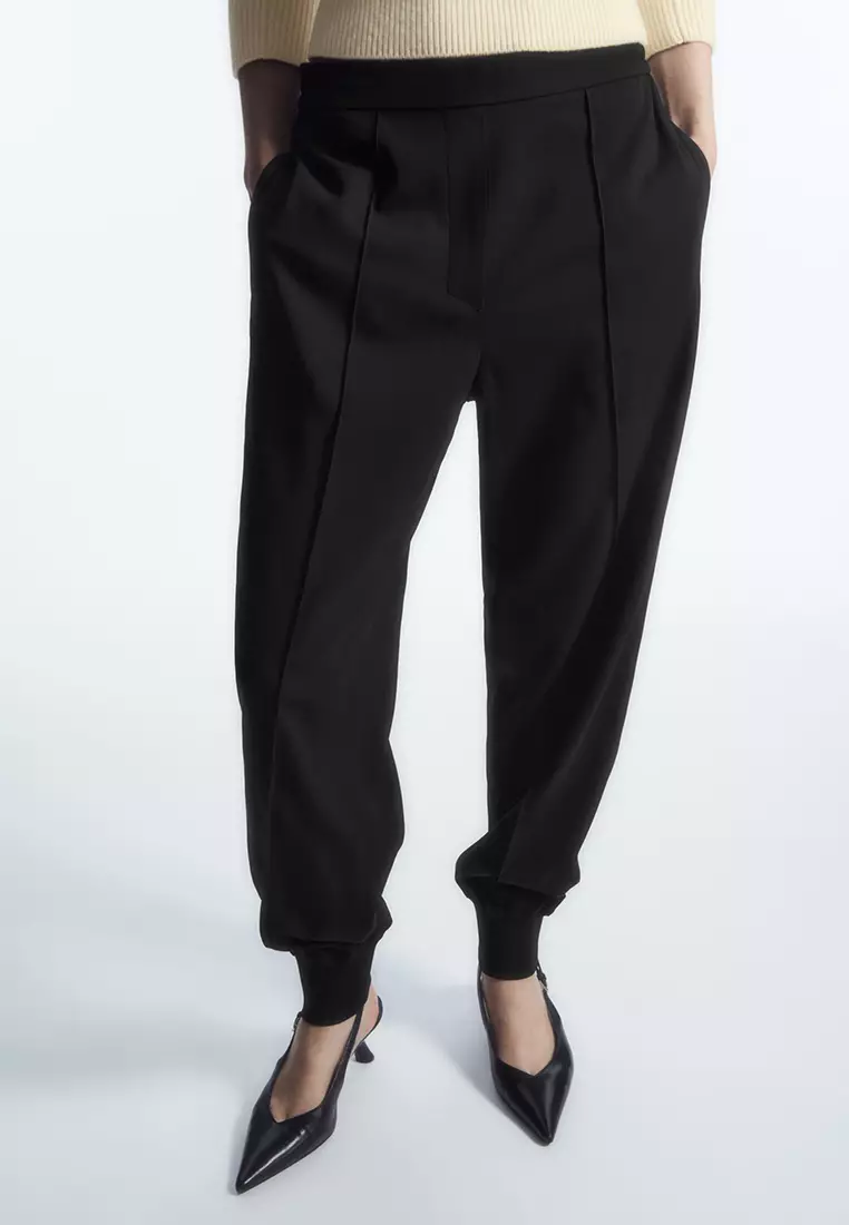 Black store tailored joggers