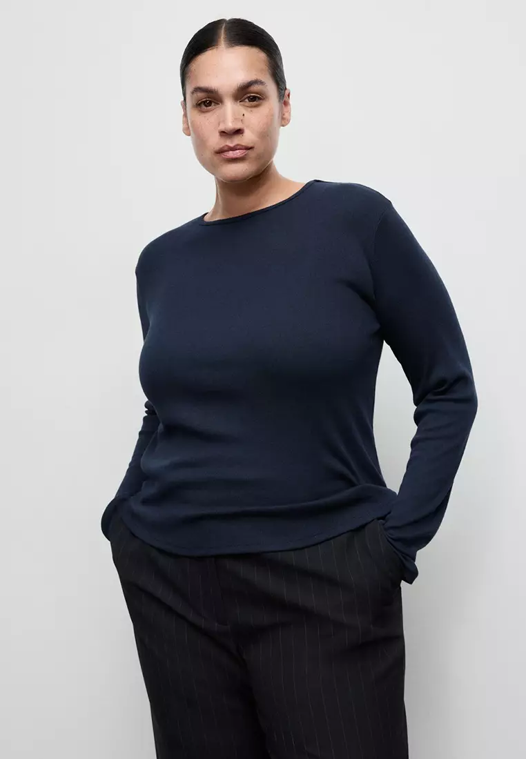 Ribbed Long-Sleeved T-Shirt