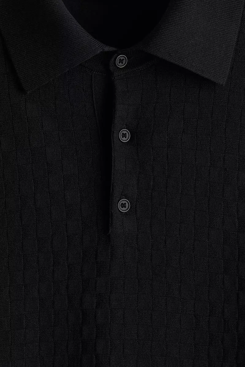 Slim Fit Textured-knit polo shirt
