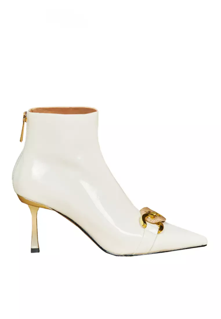 Discount on Twenty Eight Shoes  shoes - SKU: VANSA Leather Pointed Toe Metal Chain Ankle Boots VSW-B09295525
