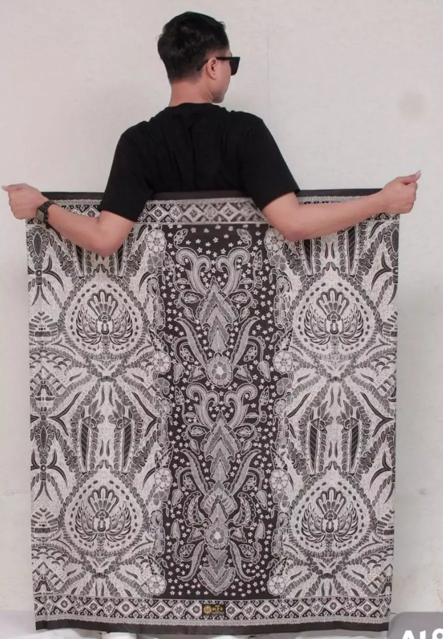 Sarung Batik Kertaningra Putih Premium MR