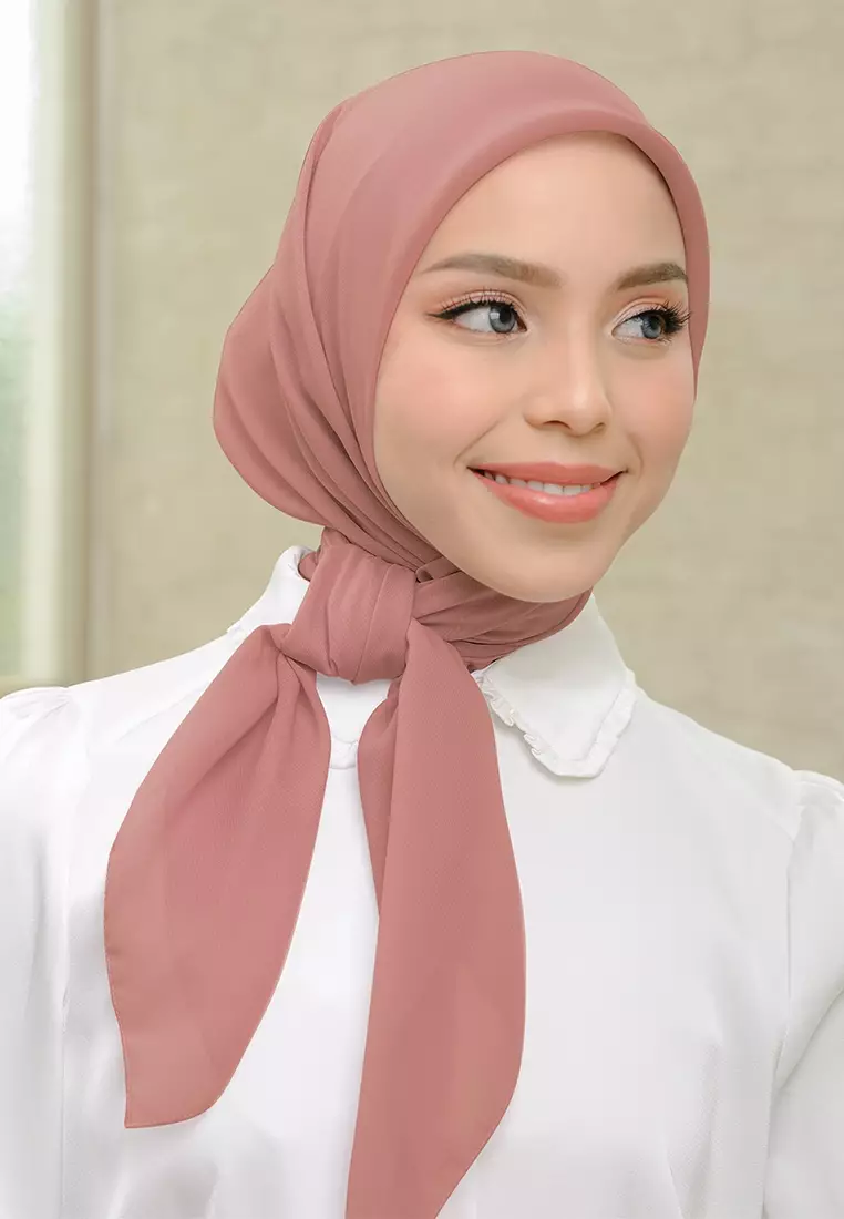 Polly Cotton (Hijab Segiempat Bella Square) Mulberry