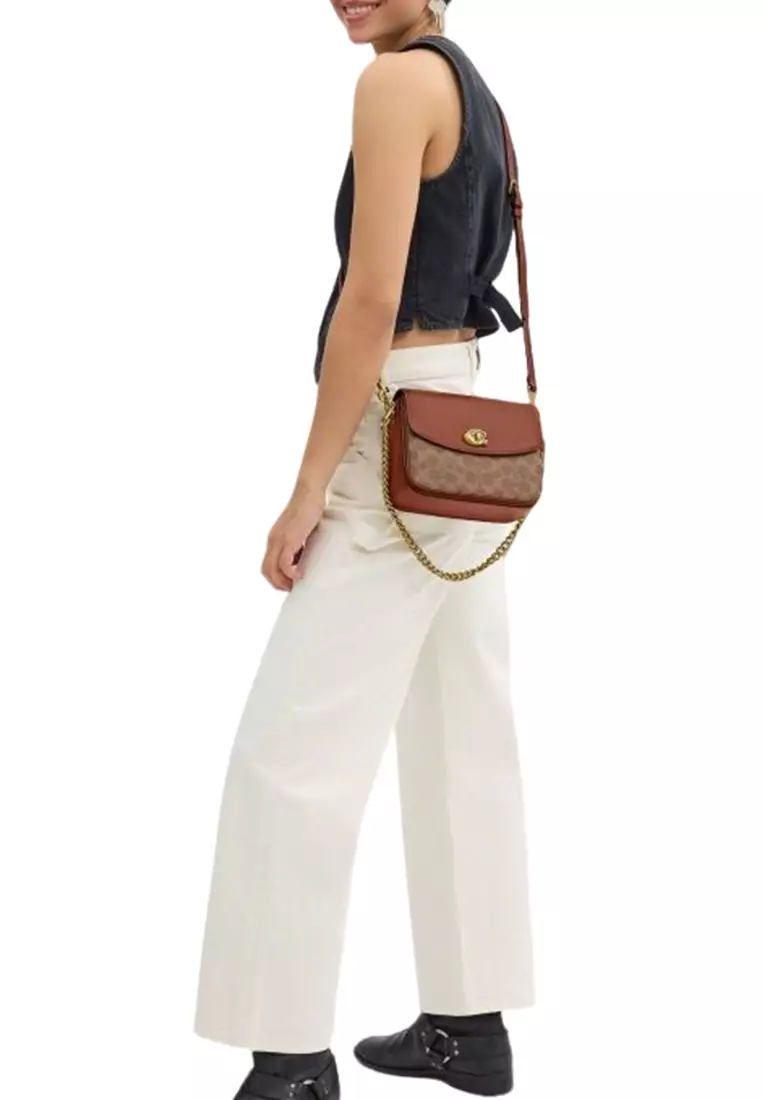 Cassie Crossbody Bag 19 In Signature Canvas CV436