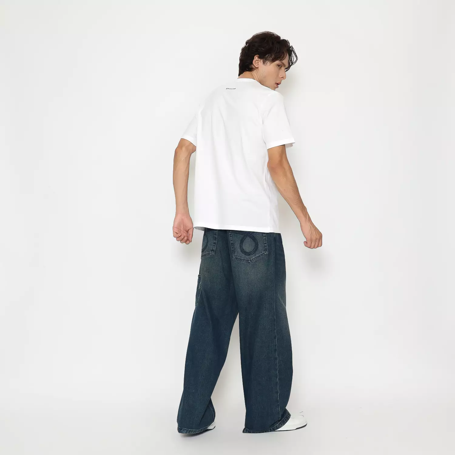 Dragon Kaos Lengan Pendek Pria Signal Planet Surf