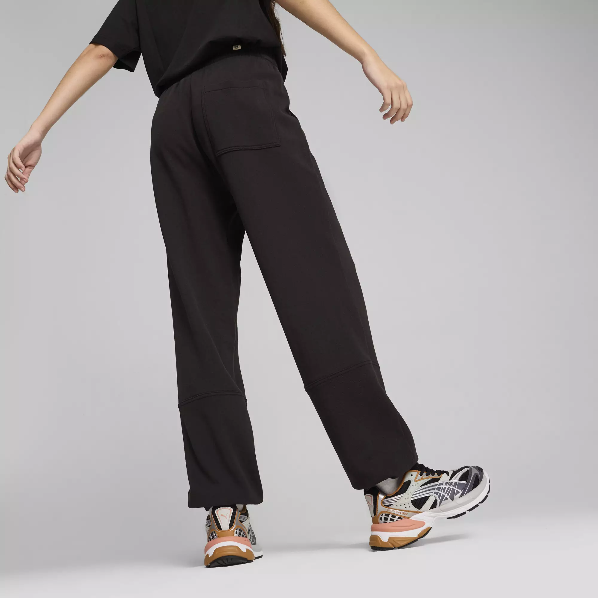 PUMA DOWNTOWN Relaxed Sweatpants Unisex