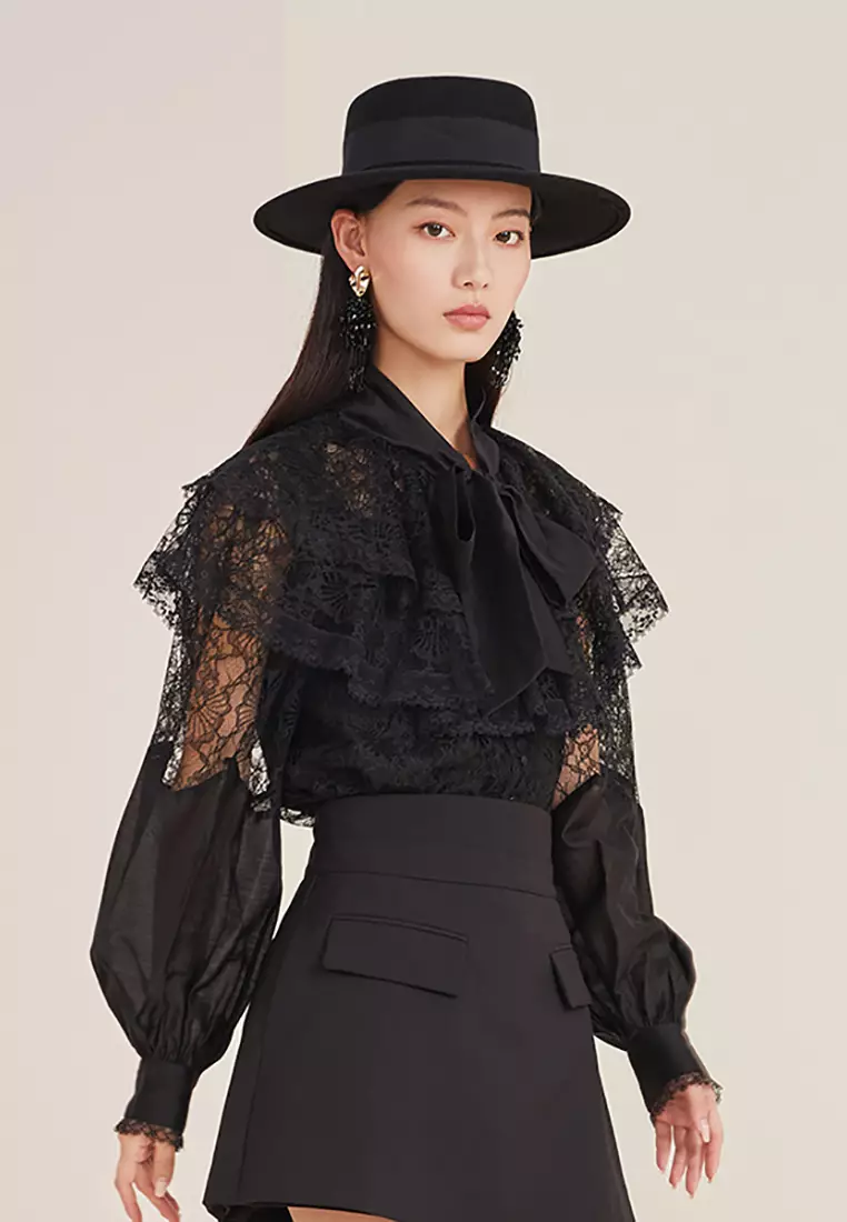 Eaphi /EMBROIDERY LACE BLOUSE ブラック HALF SLEEVE EMBROIDERY LACE BLOUSE【STORE限定】