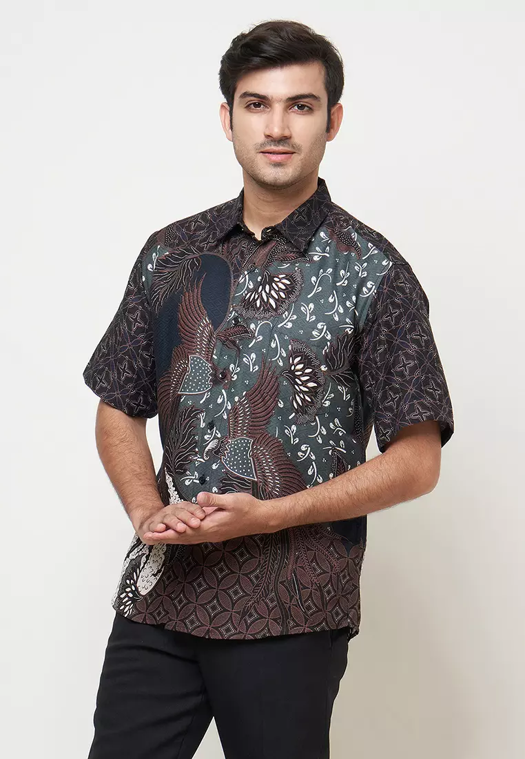 Exclusive Slimfit Natha Olive Kemeja Batik Pria Lengan Pendek