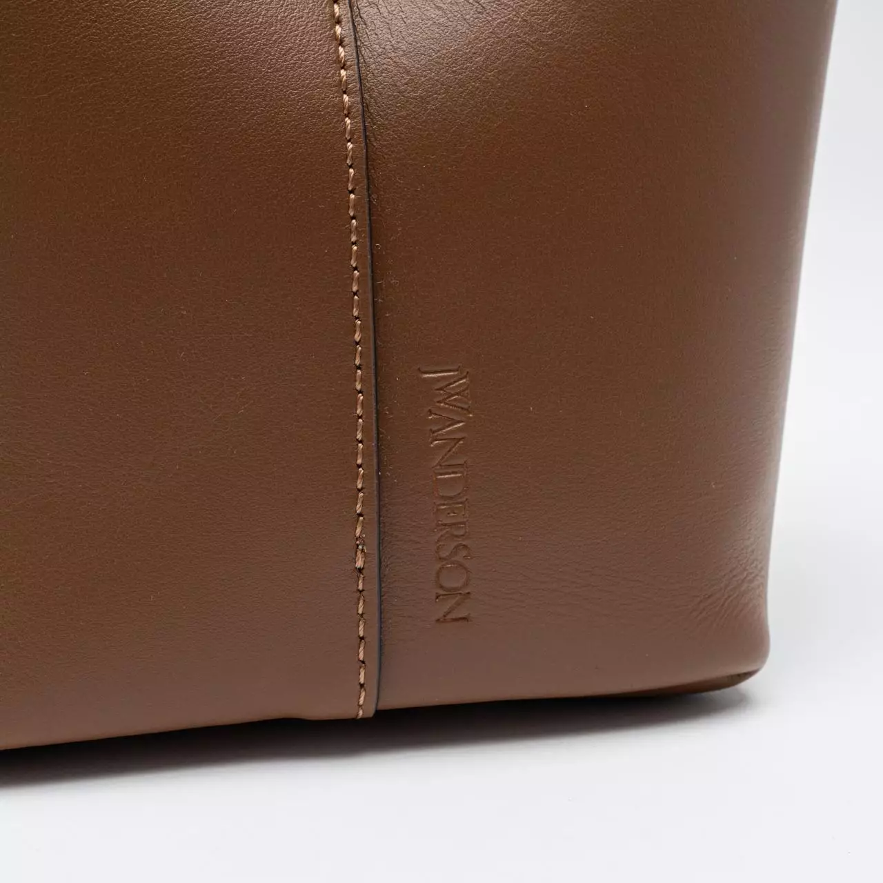 [5.5UPER DEALS] Corner Small Bucket Bag Tan