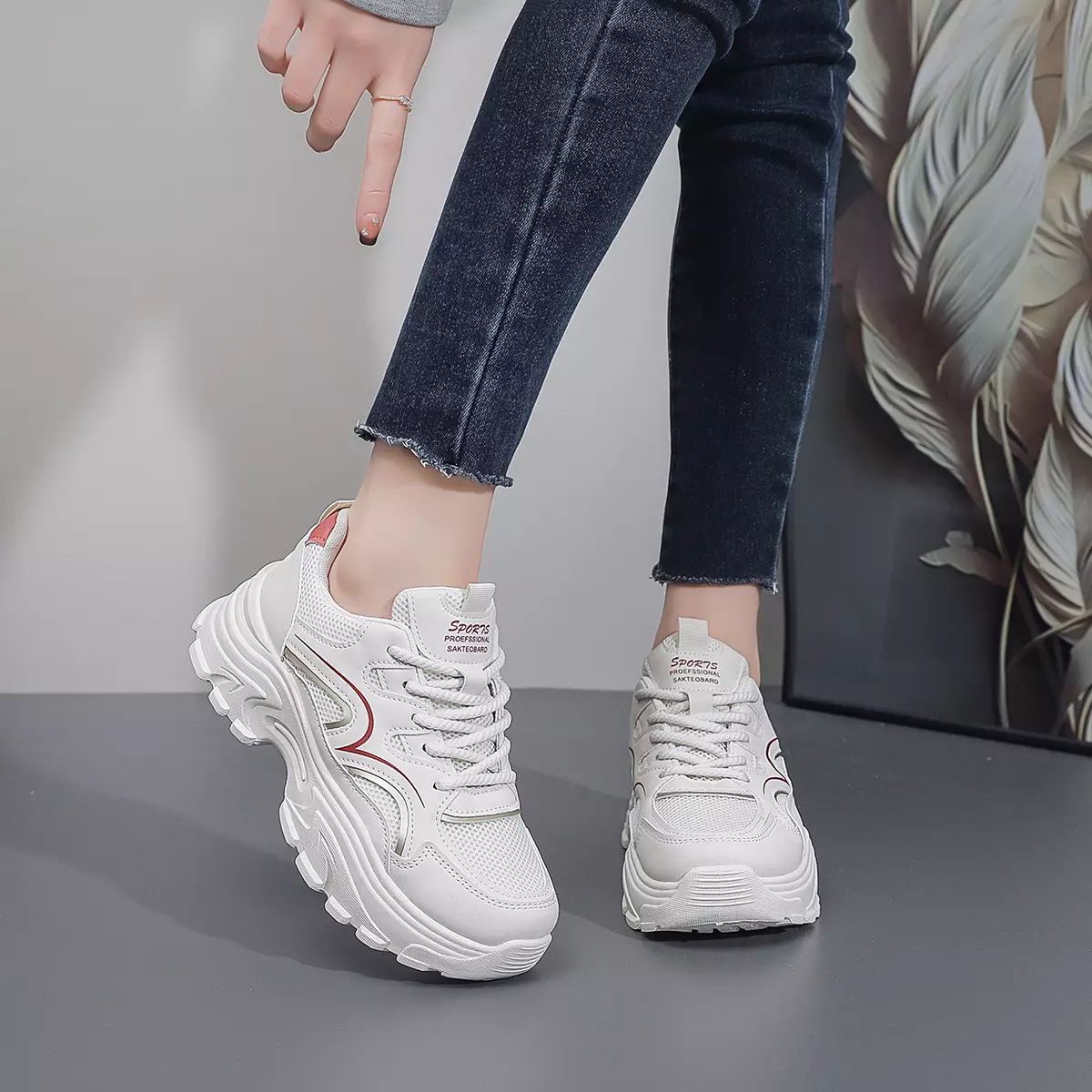 Sneaerks Cewek Kekinian Trendy Sepatu Wanita Fashion Bertali Style SM22	