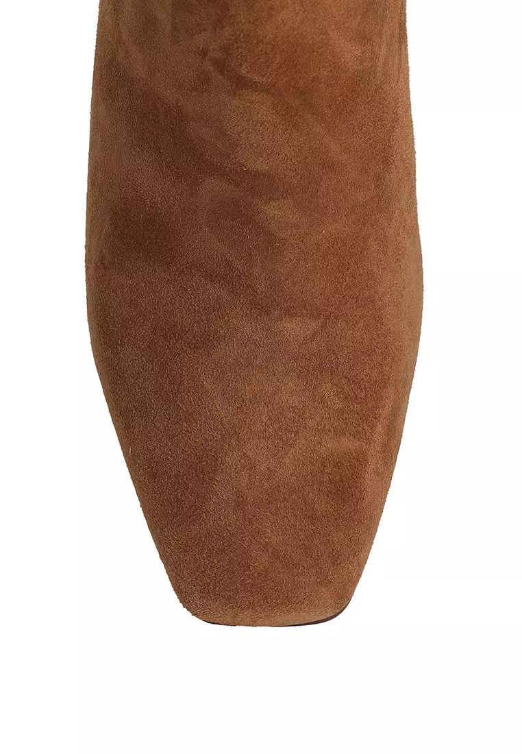 Adwaodith Boots